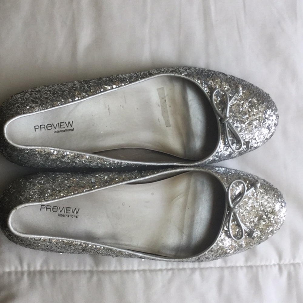 Preview International sparkle flat
